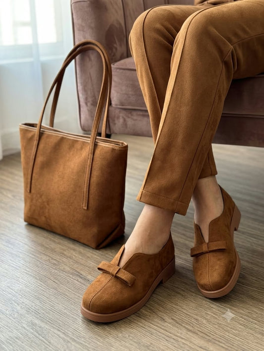 CHAUSSURE  A NOEUD AVEC SAC